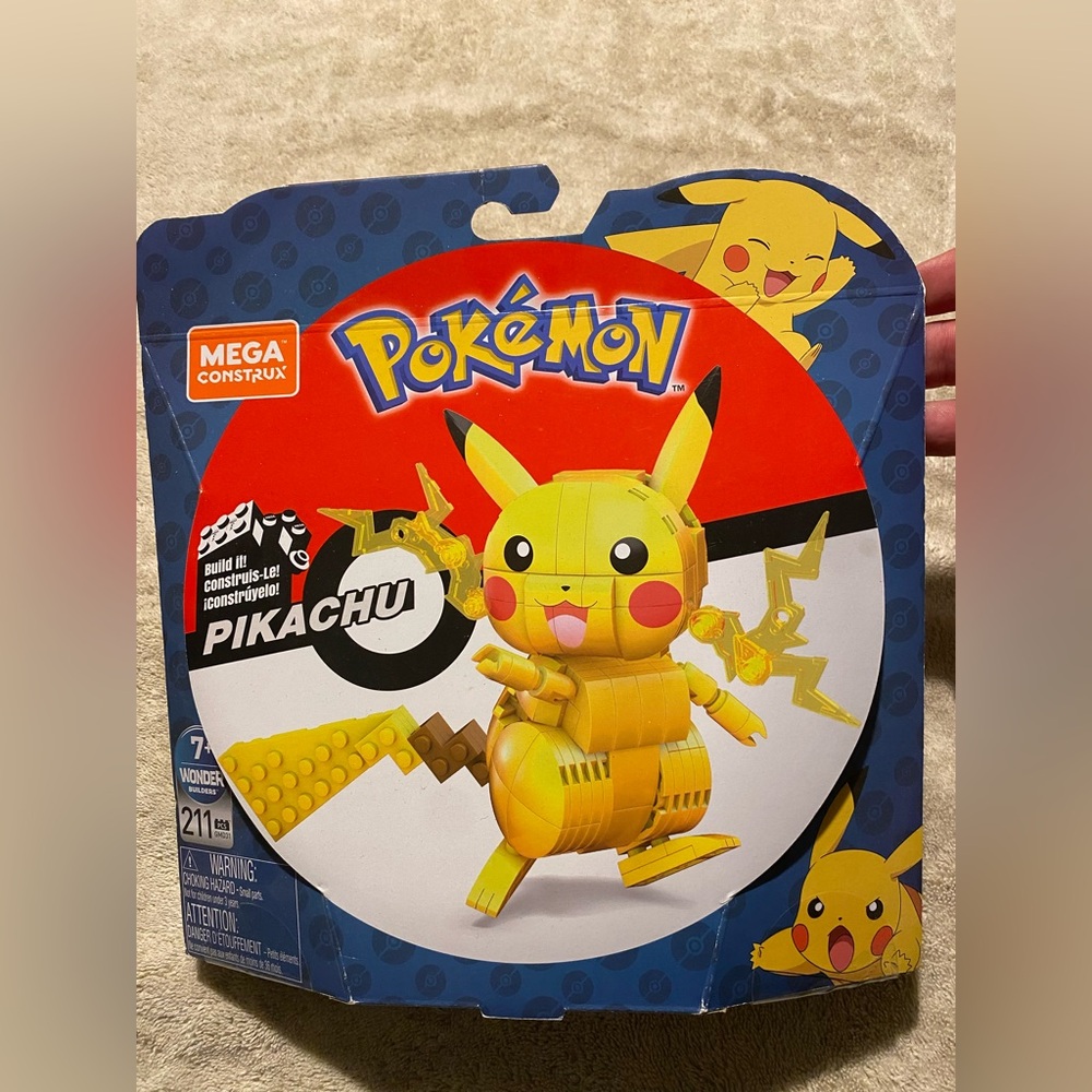 Mega Construx NEW Pikachu Pokémon 7+ Wonder Builders 211 pieces